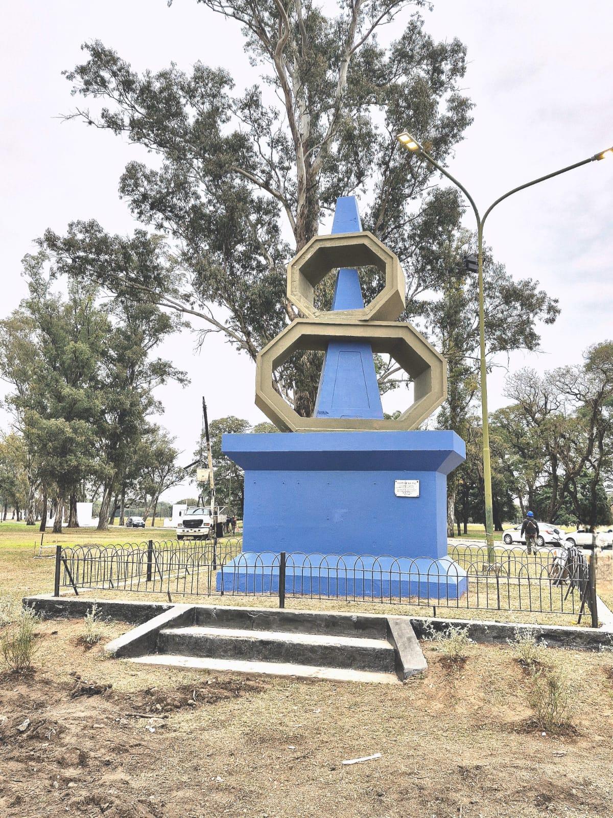 MONUMENTO A LA COLECTIIVAD ÁRABE